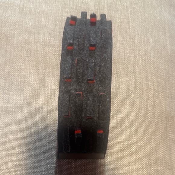 Stylish Red and Gray Felt Bracelet - Picture 4 of 4